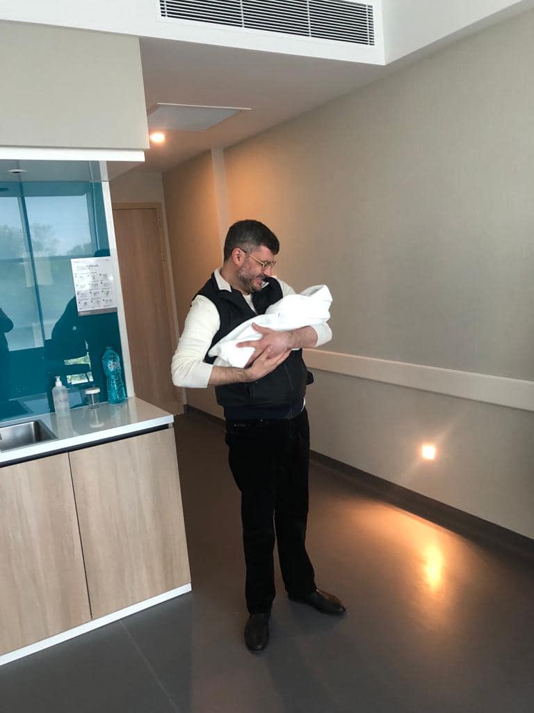 Anastasia Fotachi, colega de emisiune a lui Dan Negru din Republica Moldova, a născut copilul milionarului Gabriel Stati. Ce nume i-au pus bebelușului