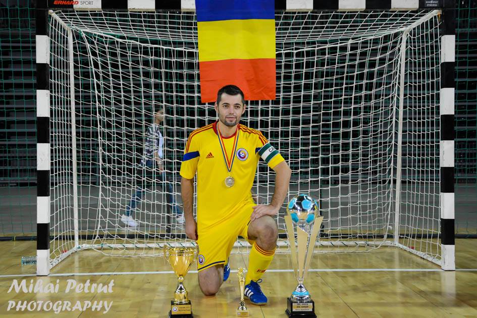 Disperarea medicului ce se ocupă de românii care au cucerit Europeanul de fotbal pentru diabetici: ^”Nimeni nu ne bagă în seamă! Am solicitat și Federația, și Ministerul, dar n-au trimis pe nimeni nici la premiere!”. Mai are nevoie de 27.000 de euro pentru acoperirea cheltuielilor cu organizarea de la Cluj-Napoca