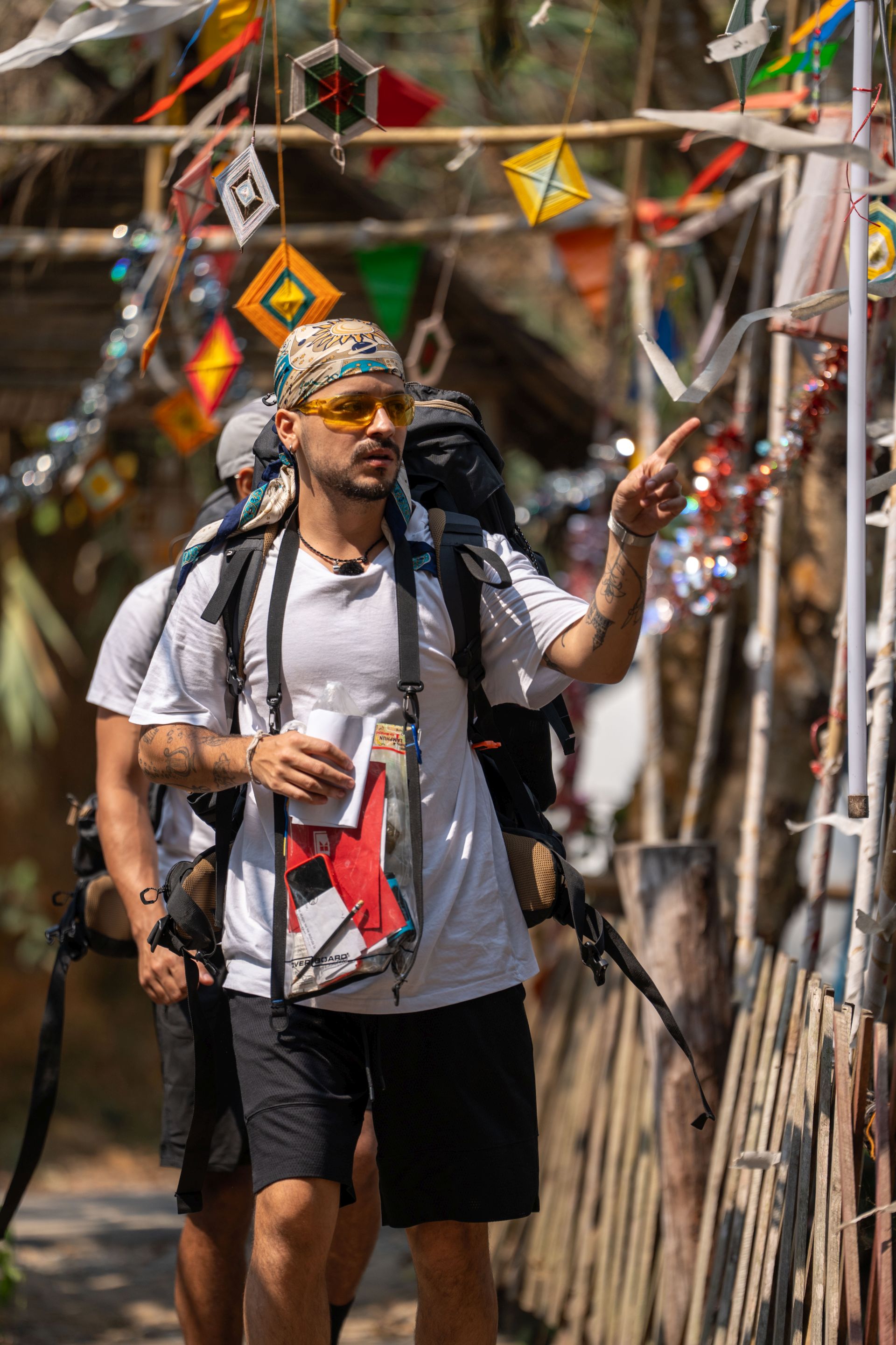 Andrei Ursu și Vlad Condurache s-au logodit în Bali. Și-au confecționat verighetele manual