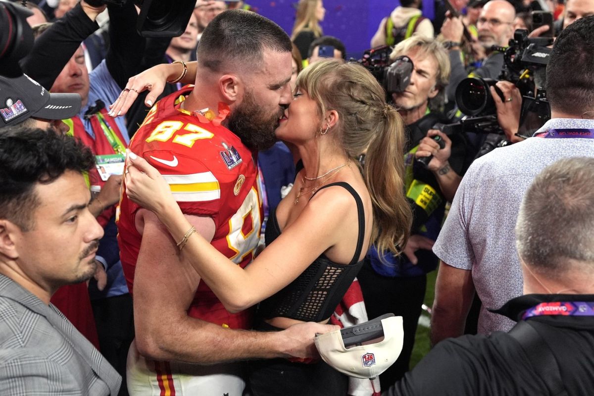 Taylor Swift și Travis Kelce, nuntă secretă cu peste 1.000 de invitați. Indiciul care a declanșat un val uriaș de speculații