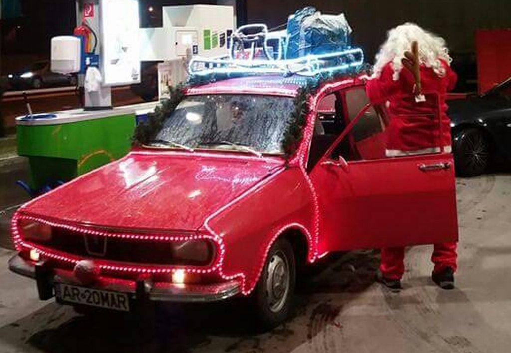 Moș Crăciun a luat amendă, în trafic, la Arad