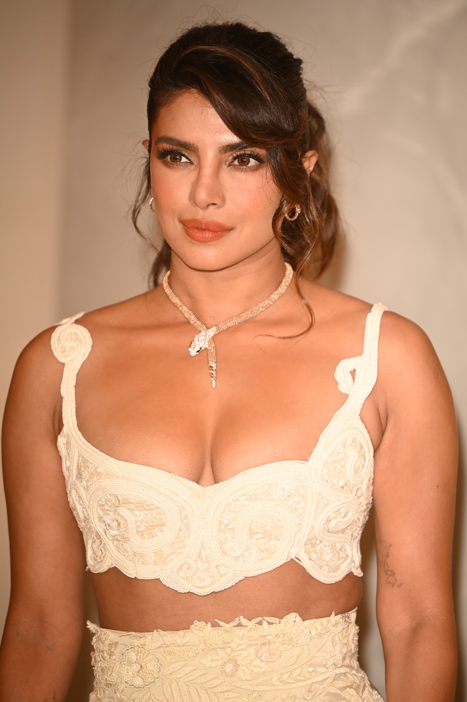 Imagini cu Priyanka Chopra în costum de baie la 42 de ani. Se bucură de vacanța de lux cu soțul în sudul Franței