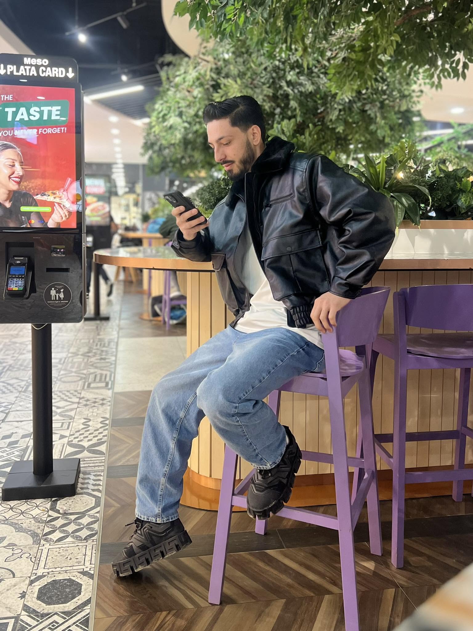 Cristian Cârnu, influencerul anchetat pentru înșelarea urmăritorilor, prima declarație din arest: „Acuzațiile sunt adevărate. Am făcut-o din disperare”