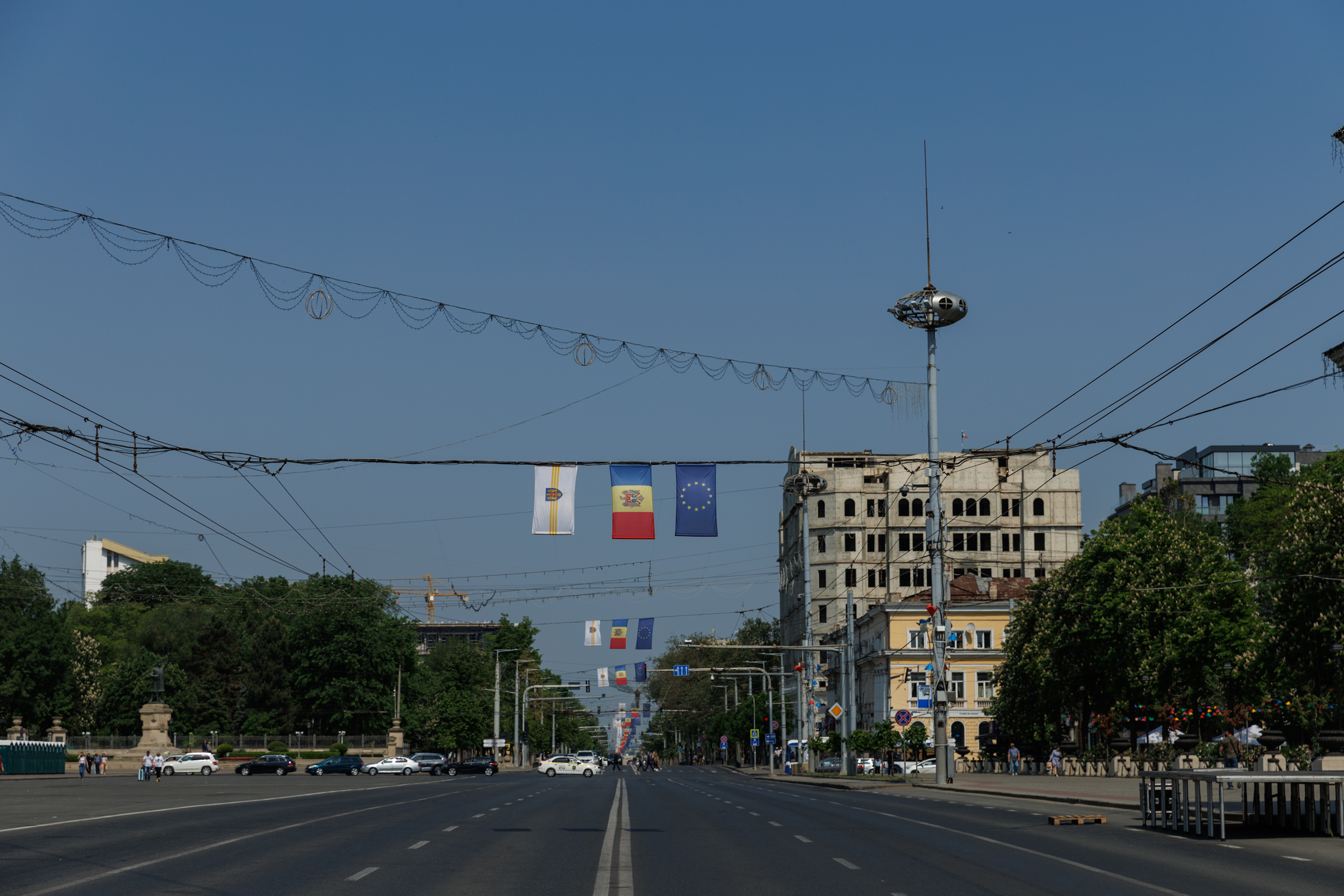 CORESPONDENȚĂ DIN CHIȘINĂU. Zeci de mii de moldoveni, la mitingul din Piața Marii Adunări Naționale. Maia Sandu: „Vrem să fim membri UE în 2030. Nu mai vrem să fim sub șantajul Kremlinului”. Șefa PE, mesaje în română. VIDEO