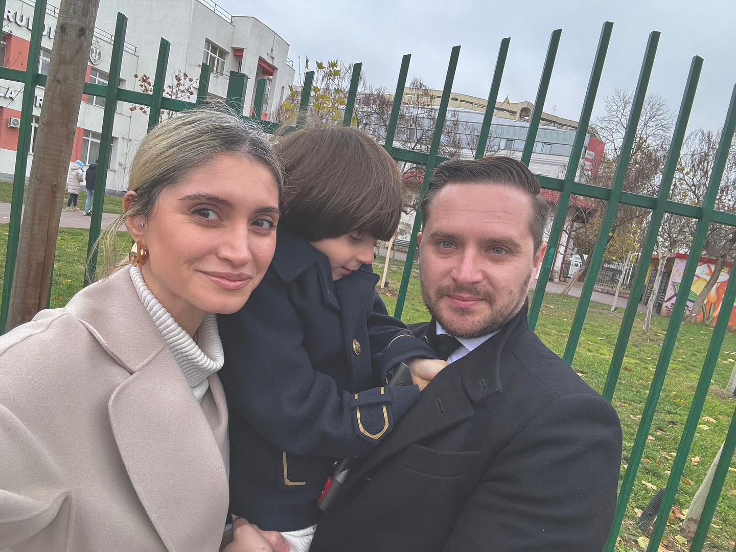 Cine e și cu ce se ocupă Antonela Bujduveanu, soția noului primar general interimar al Bucureștiului. S-au căsătorit în 2018 și au doi copii împreună