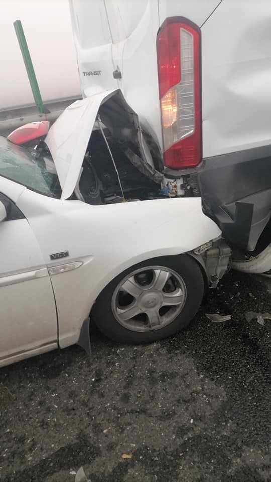 Haos pe drumul spre mare: 55 de mașini, implicate în 4 accidente în lanț pe Autostrada Soarelui. Peste 20 de oameni au fost răniți
