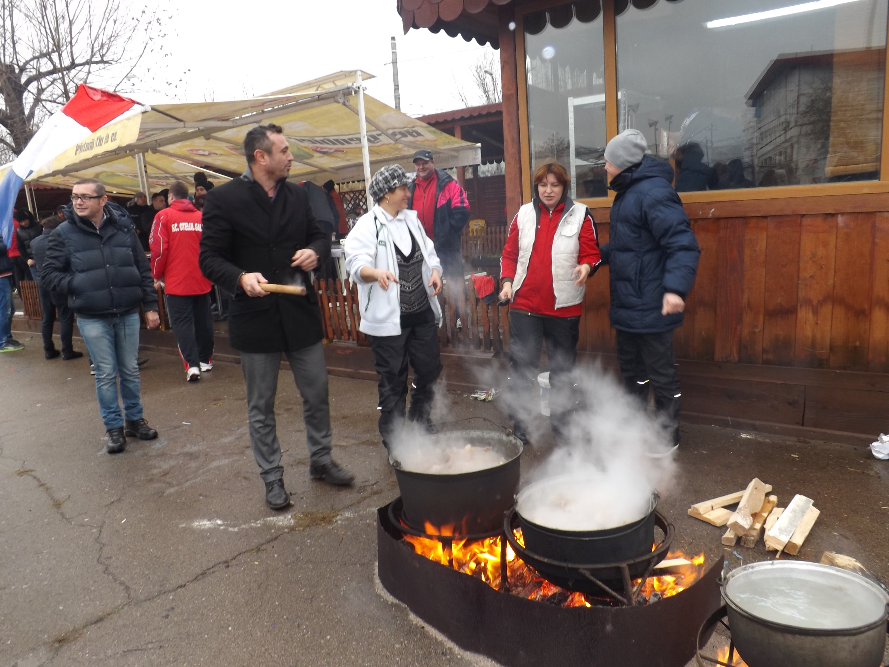 Oțelarii au tăiat porcul, dar cu atenție la siluetă! Selymes dă amenzi de 500 euro pe kilogram în plus