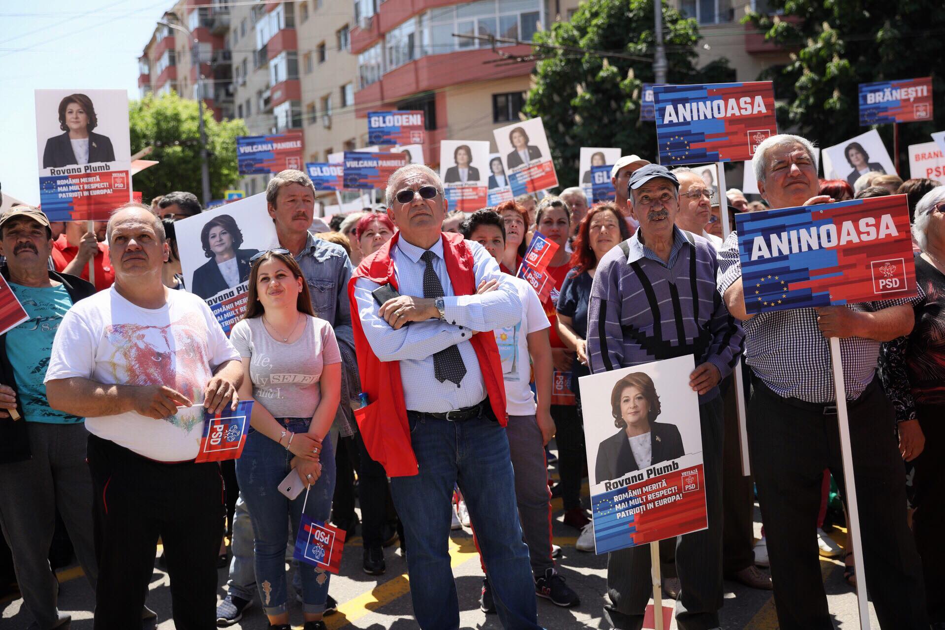 VIDEO | Miting PSD la Târgoviște. Liviu Dragnea: "Vom continua indiferent de piedicile puse de aceşti securişti nemernici! Nu renunţ!"