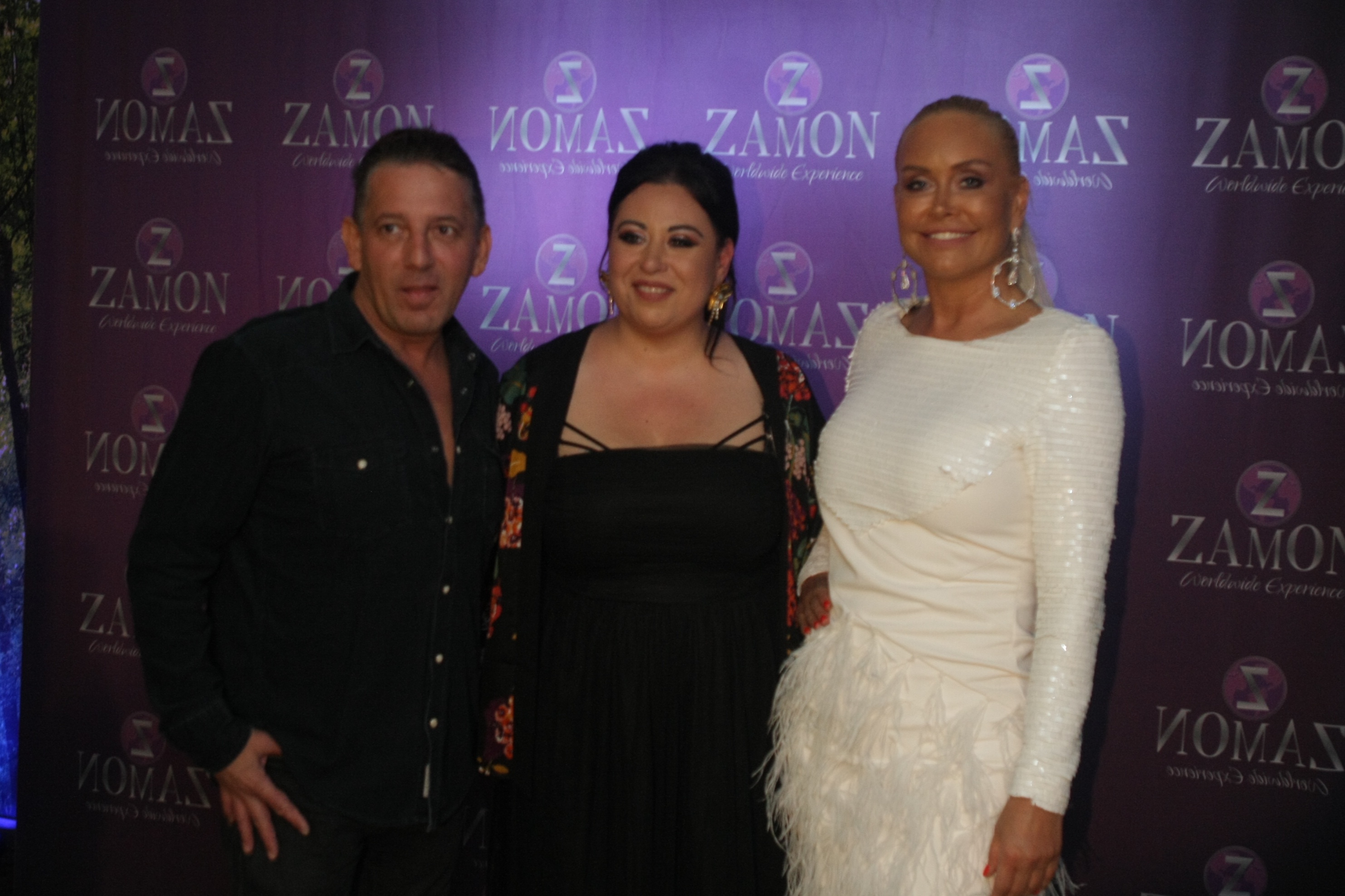GALERIE FOTO. Oana Roman n-a vrut cadouri de ziua ei. Le-a cerut invitaților să doneze banii pentru un caz umanitar