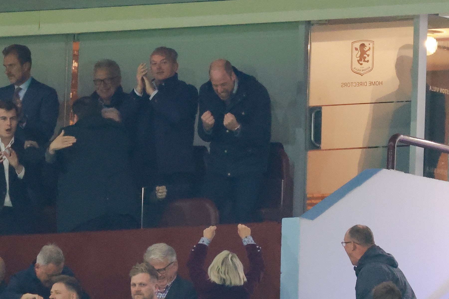 Cum a apărut prințul William în tribune la meciul dintre Aston Villa și Nottingham Forest. Unde a mers după fluierul final