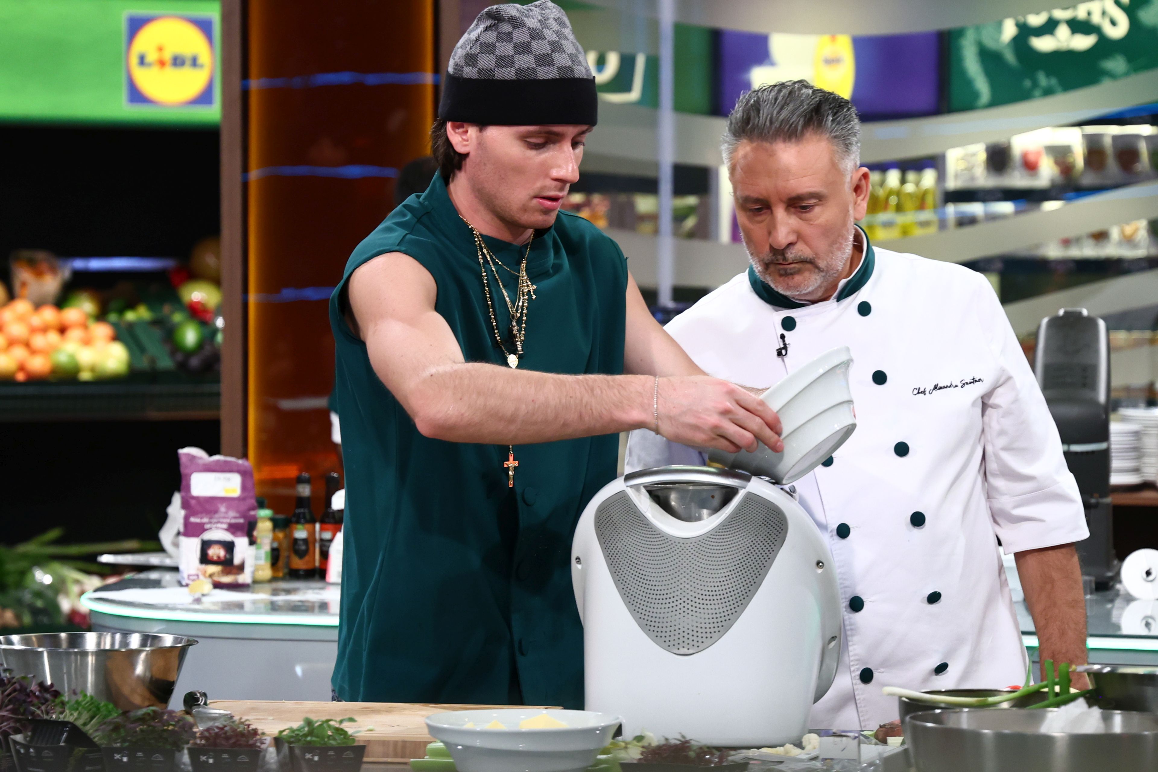 Chefi la cuțite 6 mai 2026. Chef Ștefan Popescu face un schimb de concurenți care naște tensiuni puternice