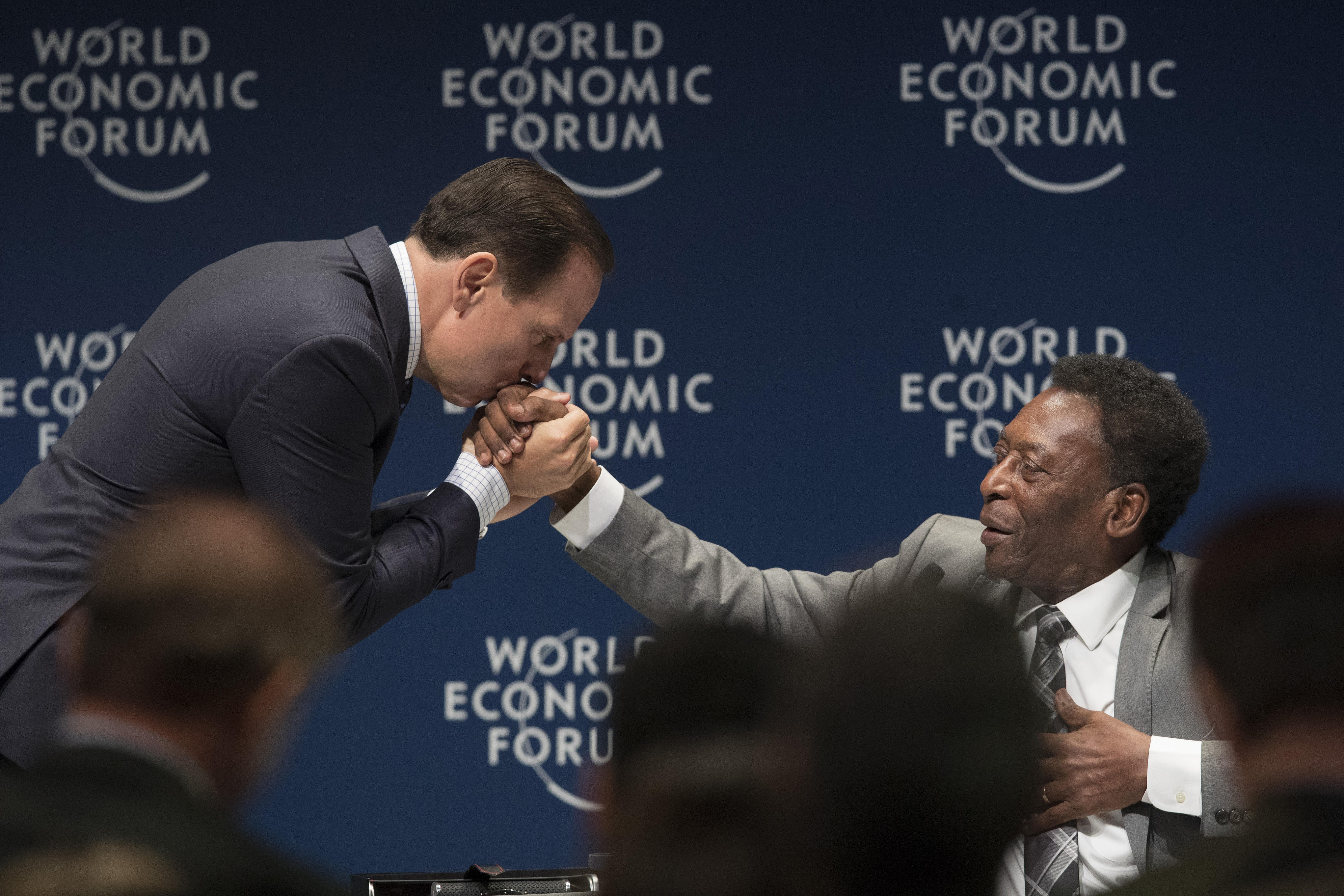 Pele a murit. Legenda fotbalului din Brazilia avea 82 de ani. Neymar: „Pele e etern!”