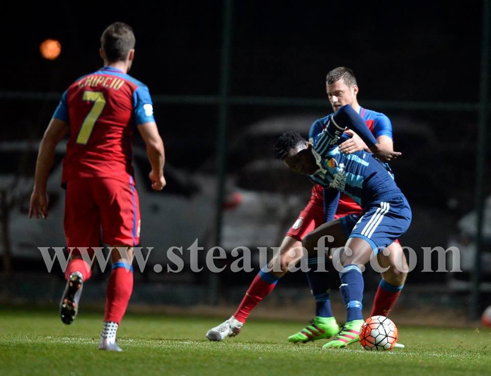 Steaua - Djurgardens 2-2. Cu Tamaș titular, campioana a început furtunos, dar a terminat fără vlagă. Marica, inexistent, a fost schimbat la pauză cu Gebhart, care a avut un debut șters. Reacții din Turcia