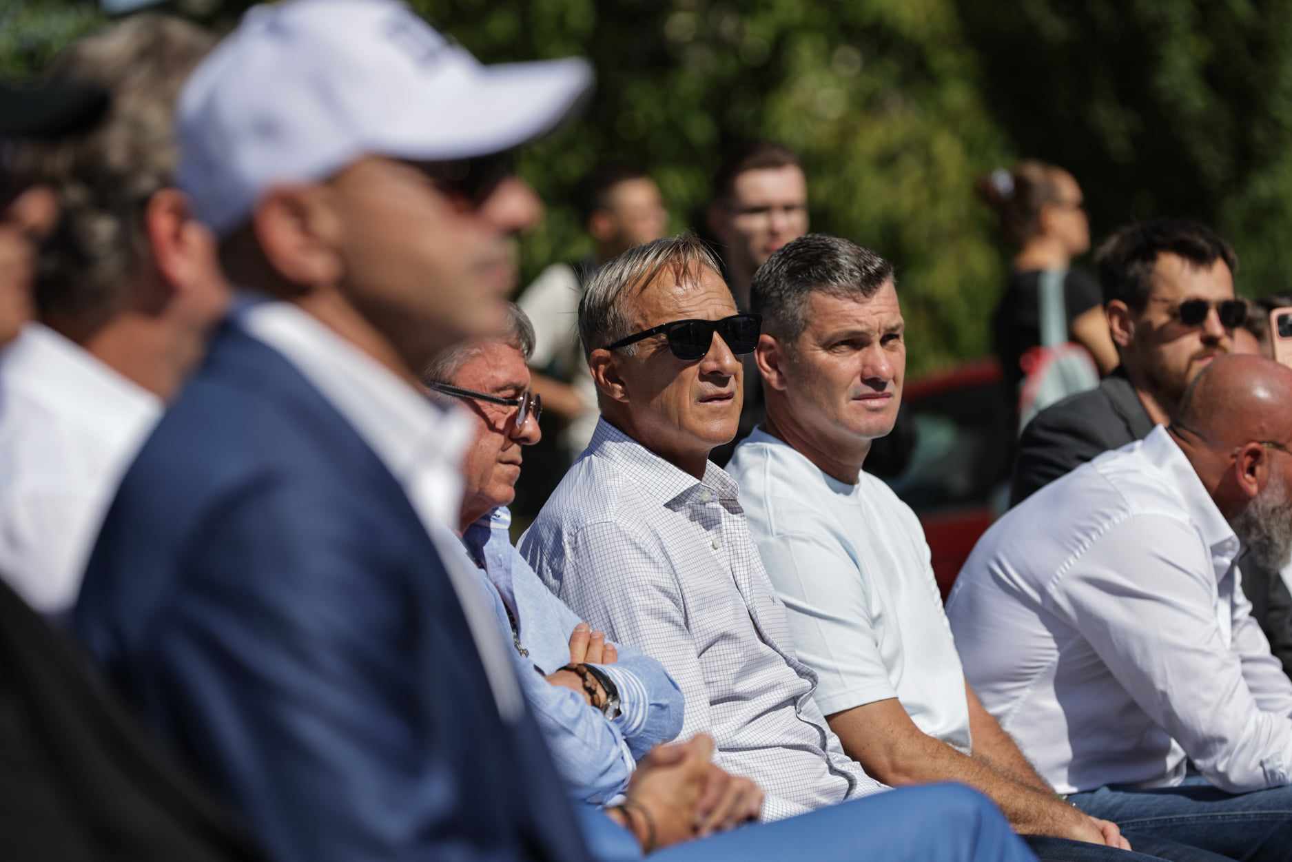 Monumentul dedicat Generației de Aur a României a fost inaugurat în fața Arenei Naționale. Este o poartă de fotbal uriașă