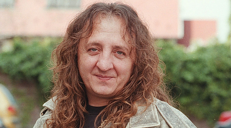 Szívszorító módon emlékszik ma 23 éve elhunyt édesapjára Zámbó Krisztián - Blikk