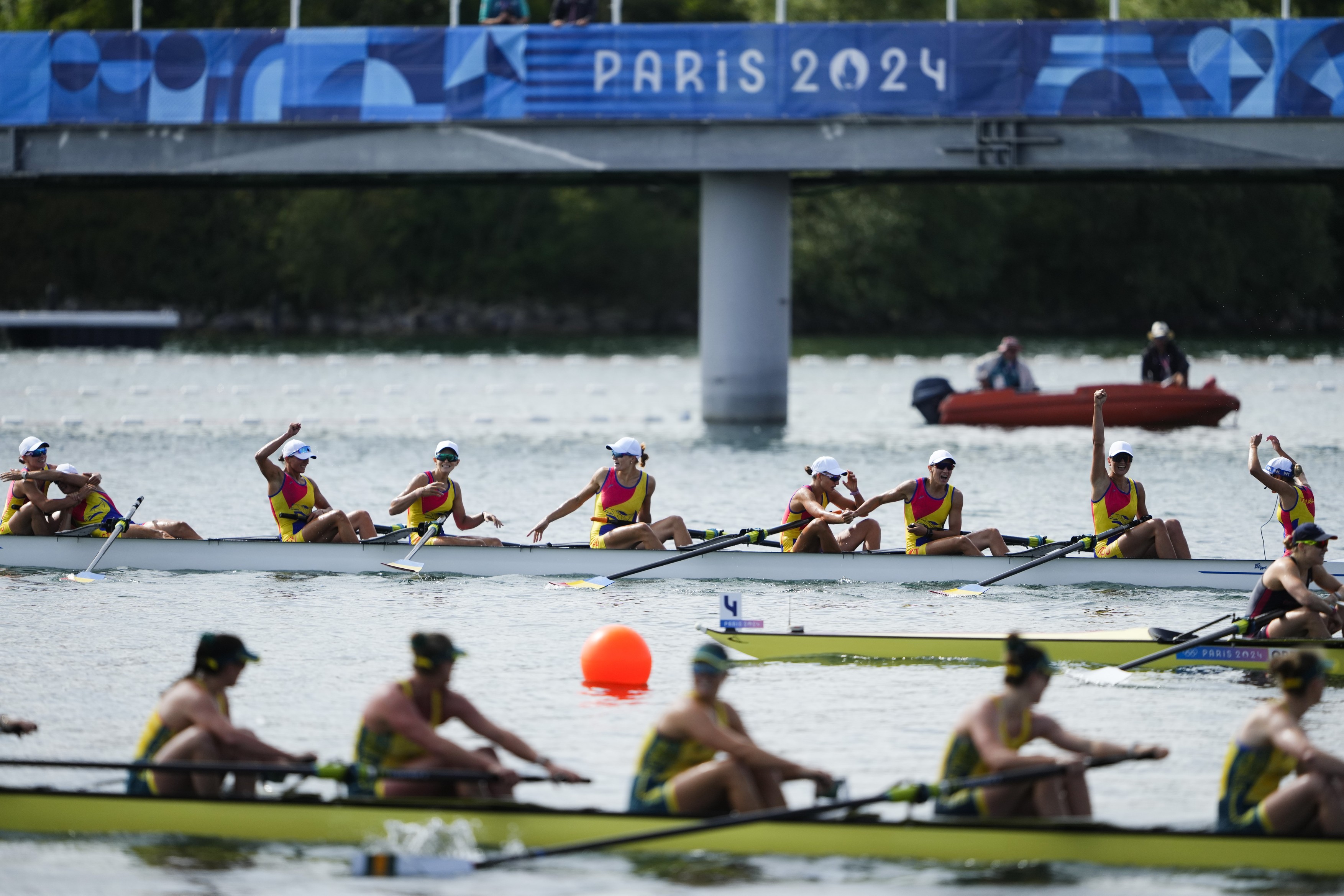 Programul și rezultatele sportivilor români la Jocurile Olimpice - azi, 3 august. Aur pentru fete la 8 plus 1