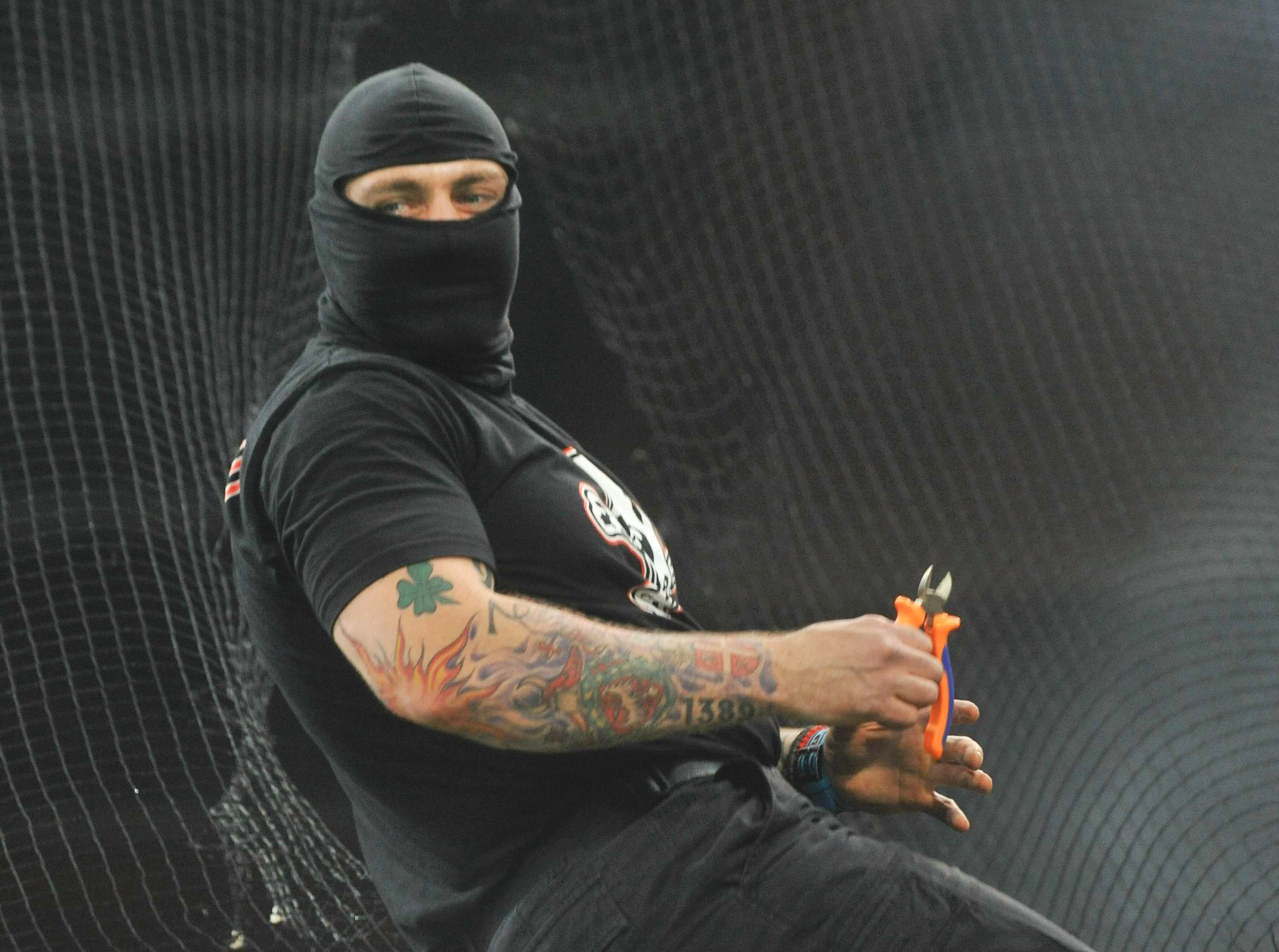 Alarmă! Huliganul Ivan cel Groaznic vine la România - Serbia. A declanșat infernul la Genoa, a intrat pe teren la Serbia - Albania, e căutat de poliție!