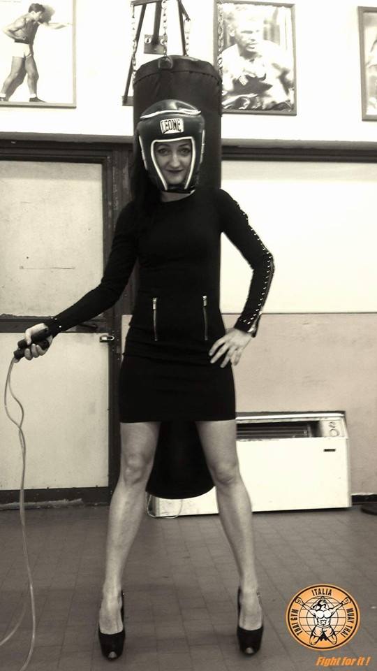 ITALIA - ROMÂNIA! SportNews.ro a descoperit la Bologna un Rocky la feminin! ^S-a apucat de karate, după ce a fost bătută de tatăl său