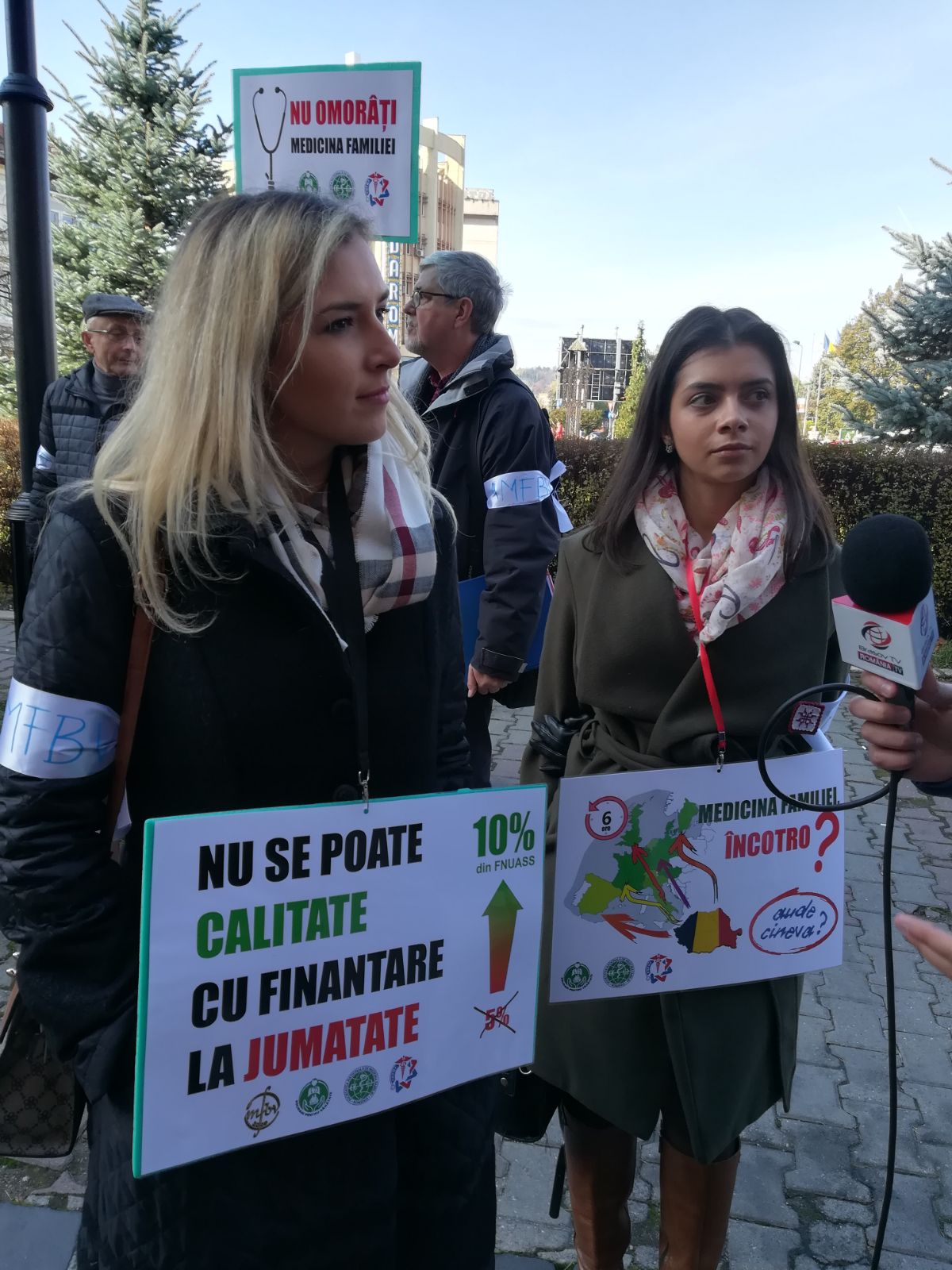 UPDATE: Protest al medicilor de familie și pacienților în București. Mii de oameni, așteptați să picheteze sediile caselor de Sănătate și ale Prefecturilor