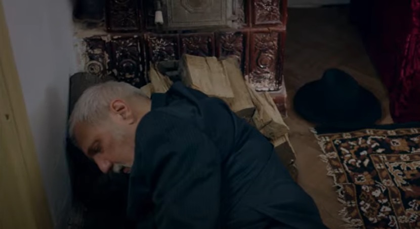 Ultima apariție într-un serial a actorului Doru Ana. Personajul său a avut un destin tragic în „Adela”, producția de la Antena 1