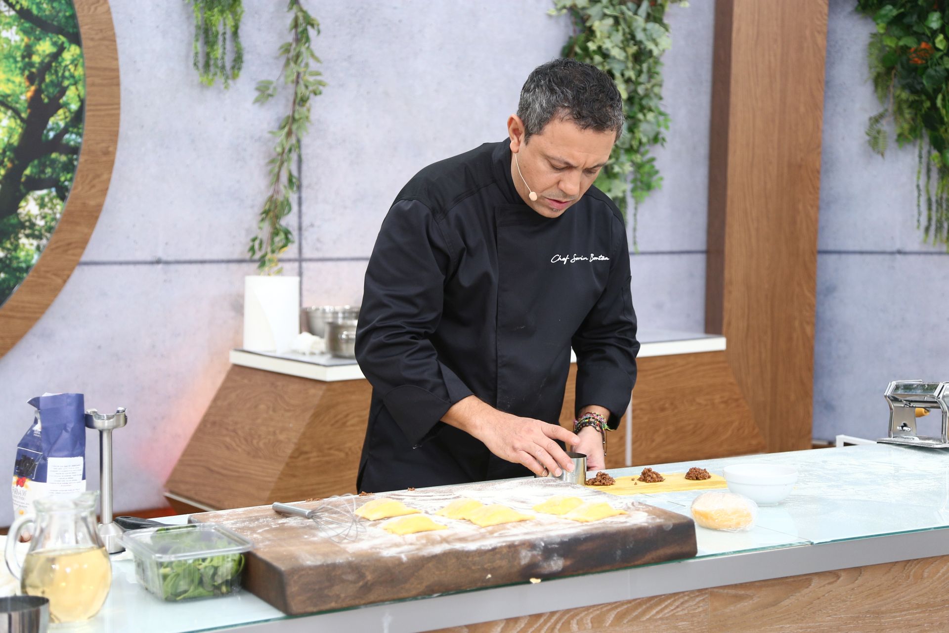 Fiecare Chef dezvăluie în detaliu secretele farfuriilor pe care le pregătește la „Chefi la cuțite”. Ce vor face Scărlătescu, Dumitrescu și Bontea