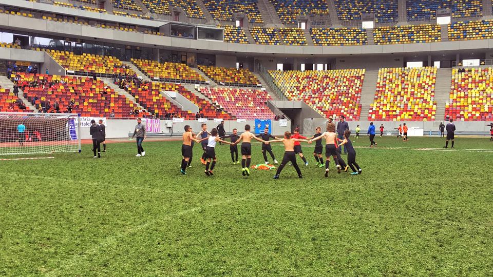 Cum arată gazonul de pe ”Arena Națională”, după ce 3.500 de copii au jucat fotbal la Cupa Centenarului / GALERIE FOTO