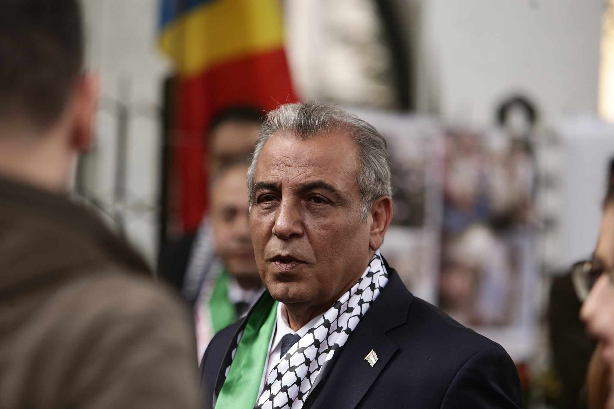 Reprezentanți diplomatici din circa 20 de state își exprimă solidaritatea cu poporul palestinian, la o manifestație în fața Ambasadei Palestinei la București