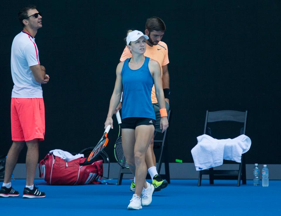 Româncele vin pe rând la Australian Open. Simona Halep a făcut primul antrenament la Melbourne, a aterizat și Sorana Cîrstea / VIDEO