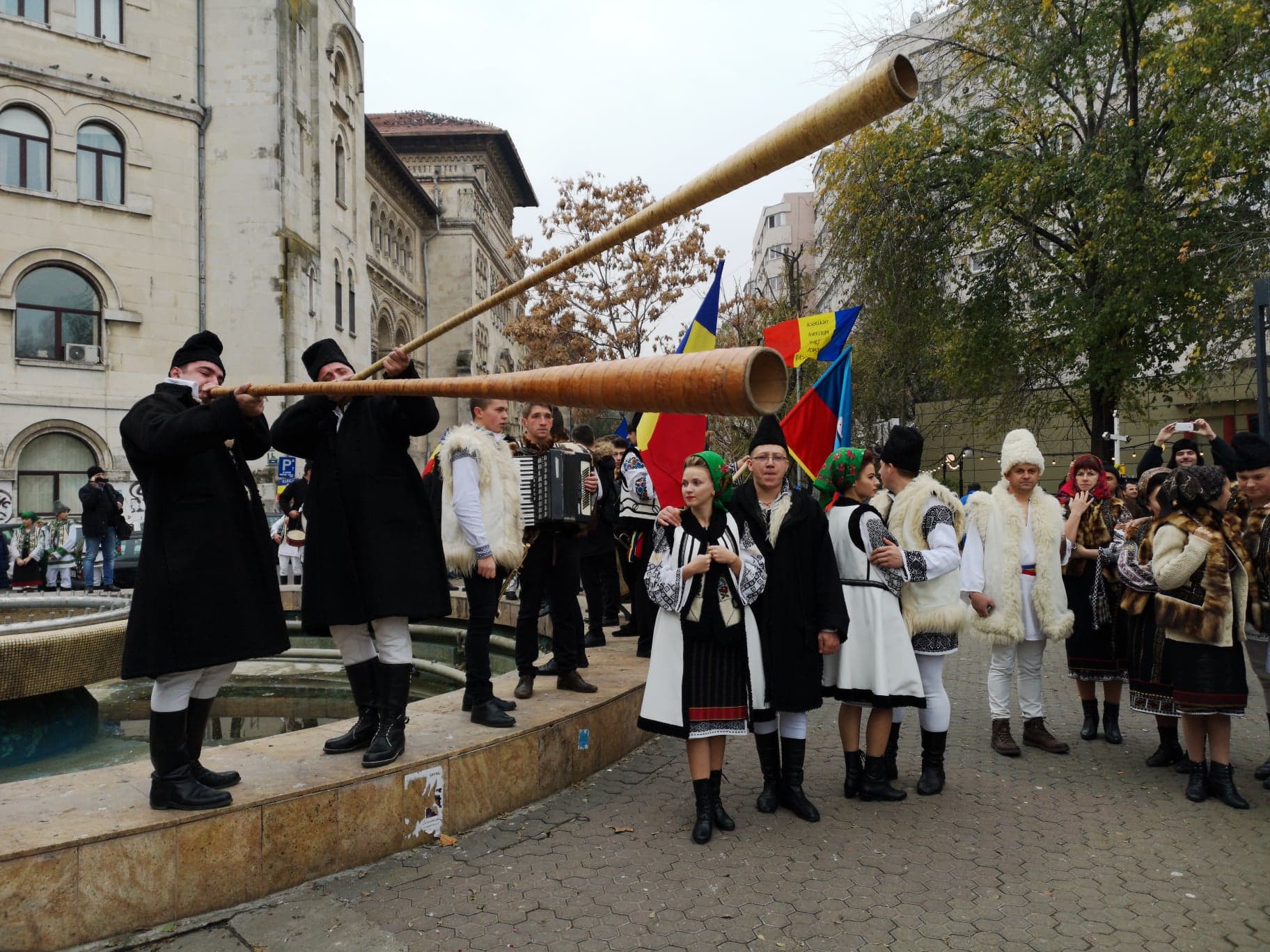 FOTO & VIDEO / Festivalul Bucovinei are loc, până duminică, în centrul Capitalei