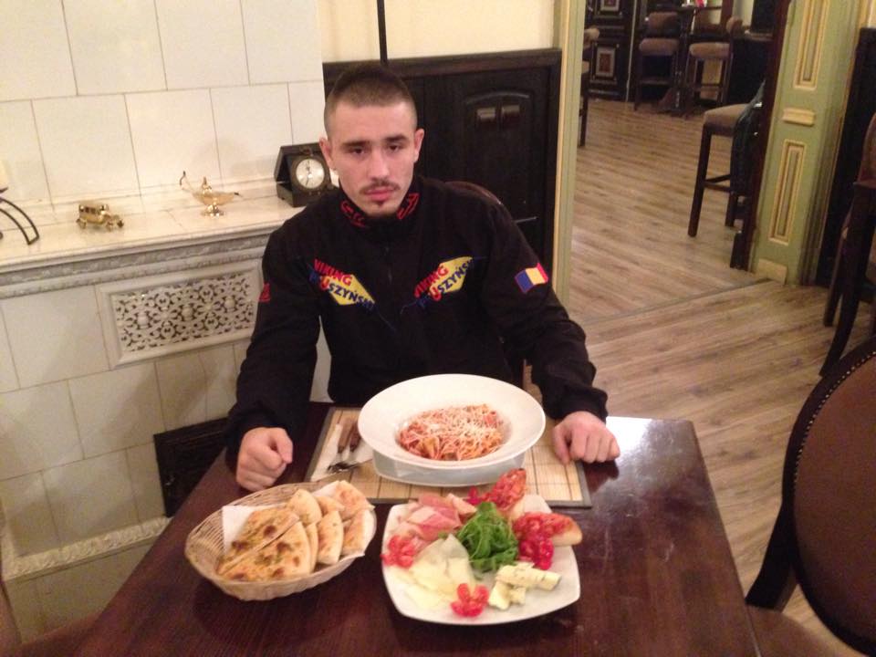VIDEO/ Amansio Paraschiv vrea să îşi ”mănânce” adversarul la Monza: ”Îl fac spaghete”