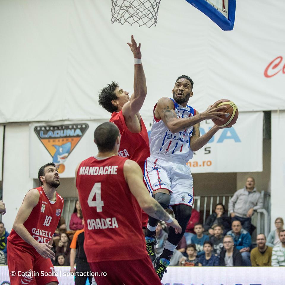 CSM Oradea, în Final Four: a scos Steaua! Celelalte ”sferturi”. Scandal cu galeria / FOTO
