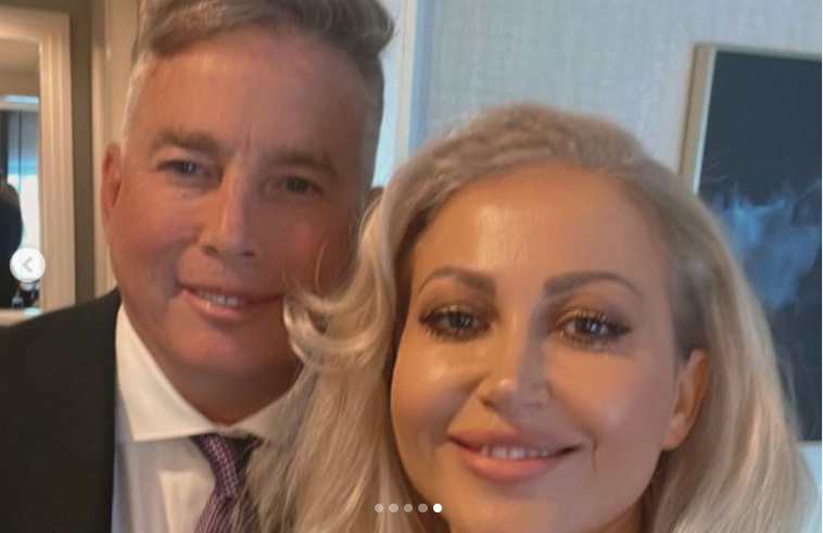 Anamaria Ferentz, declarații despre întâlnirea cu Klaus Iohannis din San Francisco: „Consulatul din Los Angeles ne-a invitat”. Cum s-a pozat cântăreața cu președintele