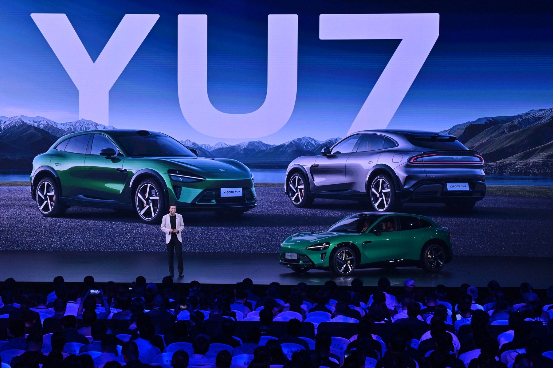 Xiaomi a lansat noul YU7, un SUV electric cu autonomie de 835 km, competitor direct pentru Tesla Model Y