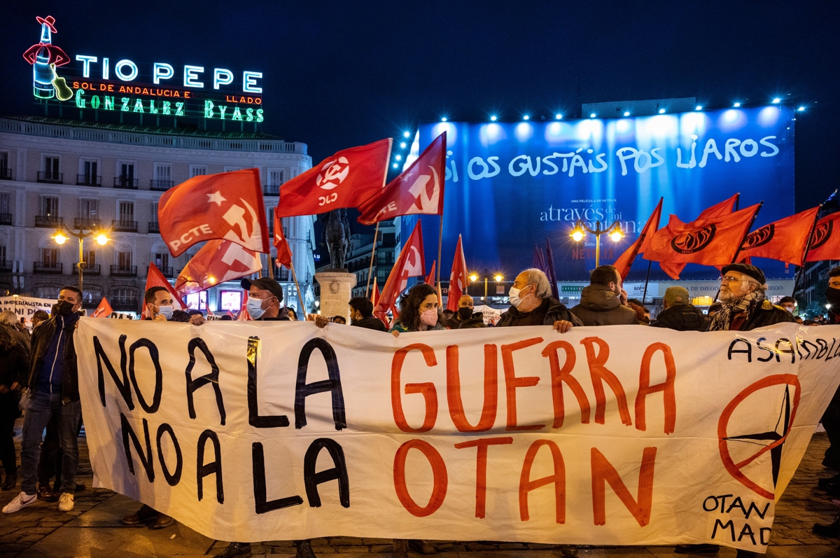 IMAGINI. Din București până în Sydney, mii de oameni protestează față de războiul din Ucraina: „Stop Putin!”