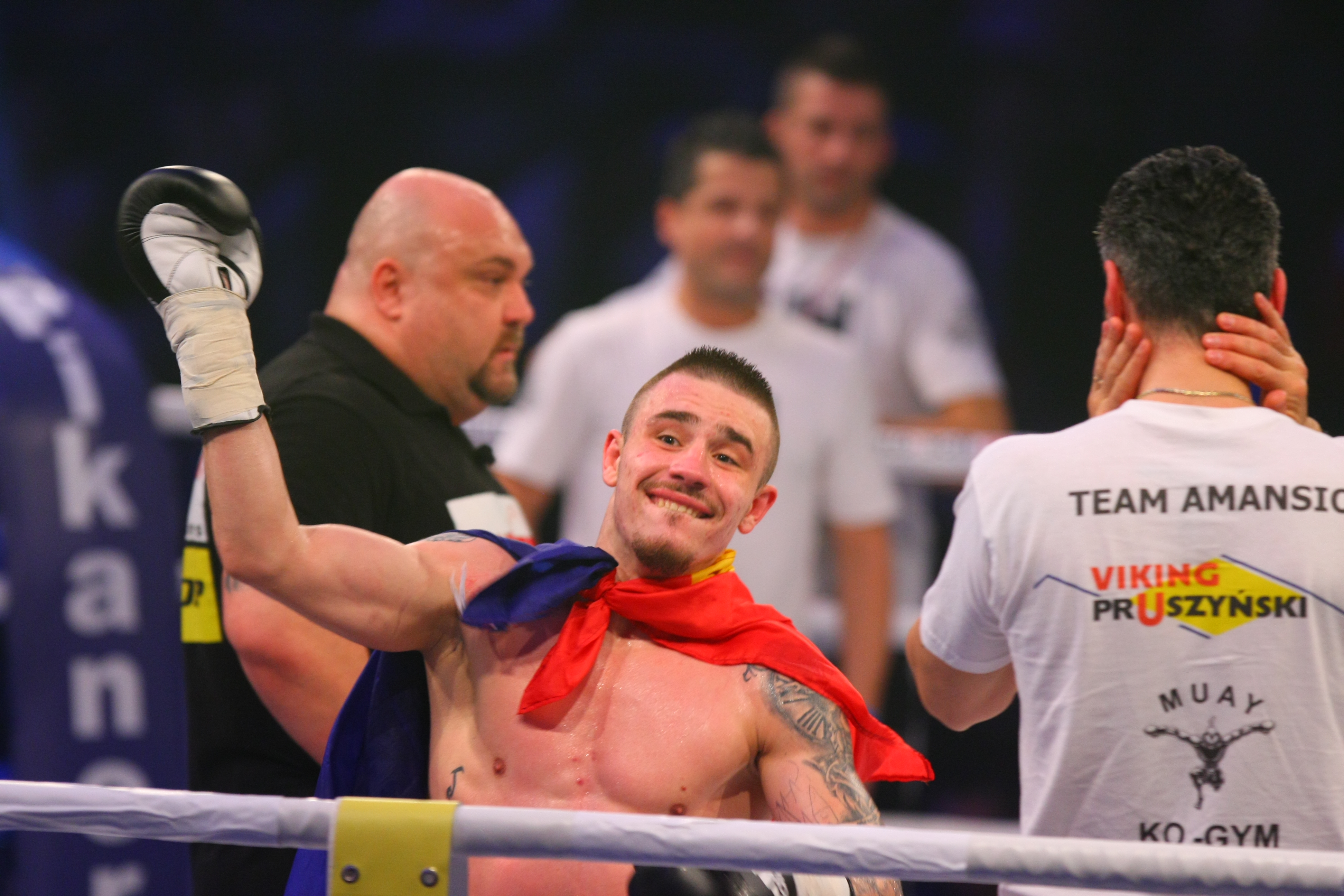Meciul în urma căruia Amansio Paraschiv a devenit campion mondial Superkombat New Heroes! VIDEO& FOTO
