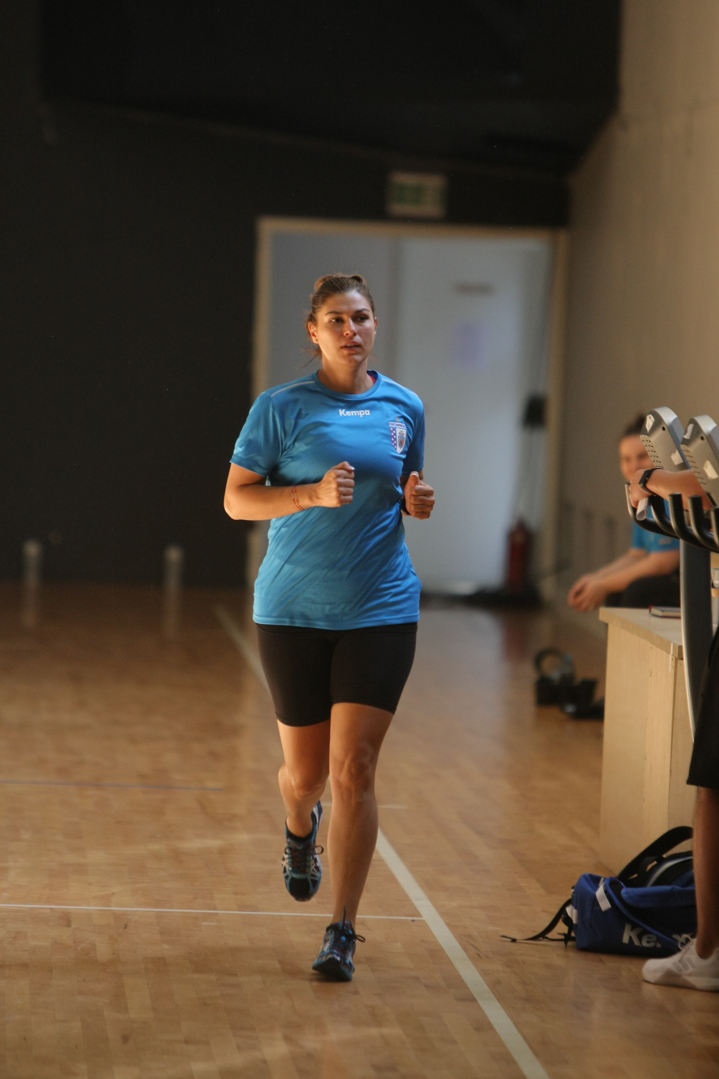 Oana Manea, pivotul echipei CSM București: ”Vreau copil”! Ce spune despre Vasile Șiman, cel care i-a batjocorit tatăl / GALERIE FOTO & VIDEO