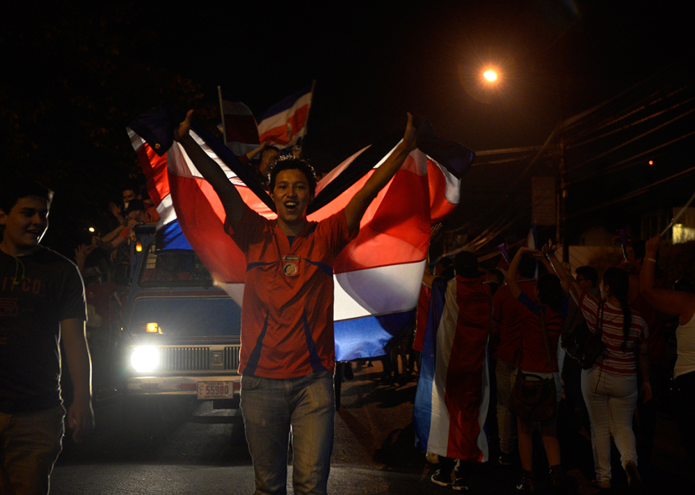 GALERIE FOTO&VIDEO / Toată populația din Costa Rica a ieșit pe străzi! 