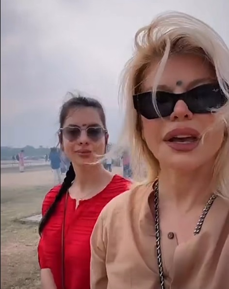 Unde a plecat Loredana Groza la două săptămâni de când tatăl ei a murit. Fanii au criticat-o: „Ce cauți în mizeria aia?”