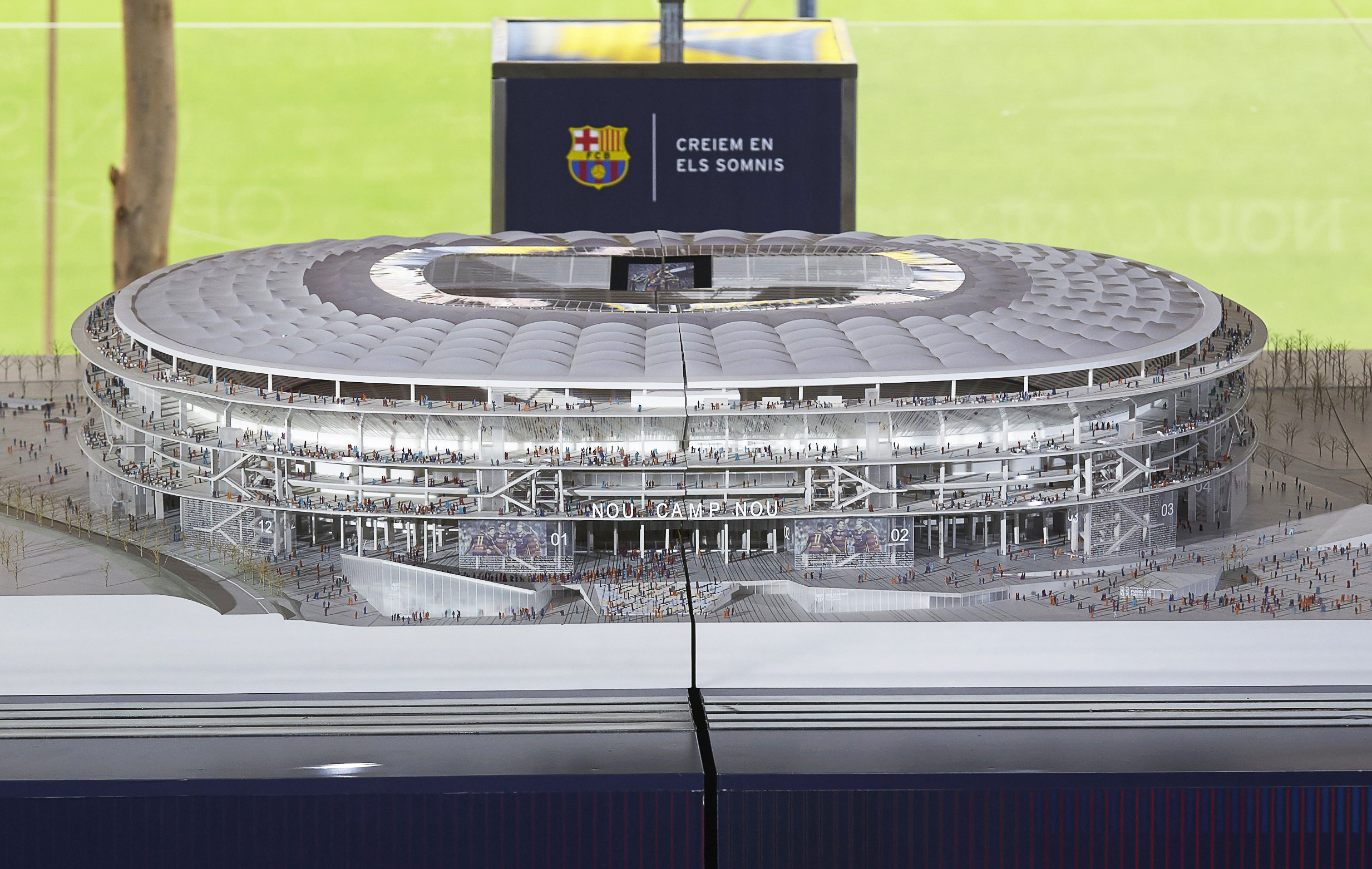 Barcelona și-a prezentat noul stadion Camp Nou. Costă 600 milioane de euro GALERIE FOTO&VIDEO