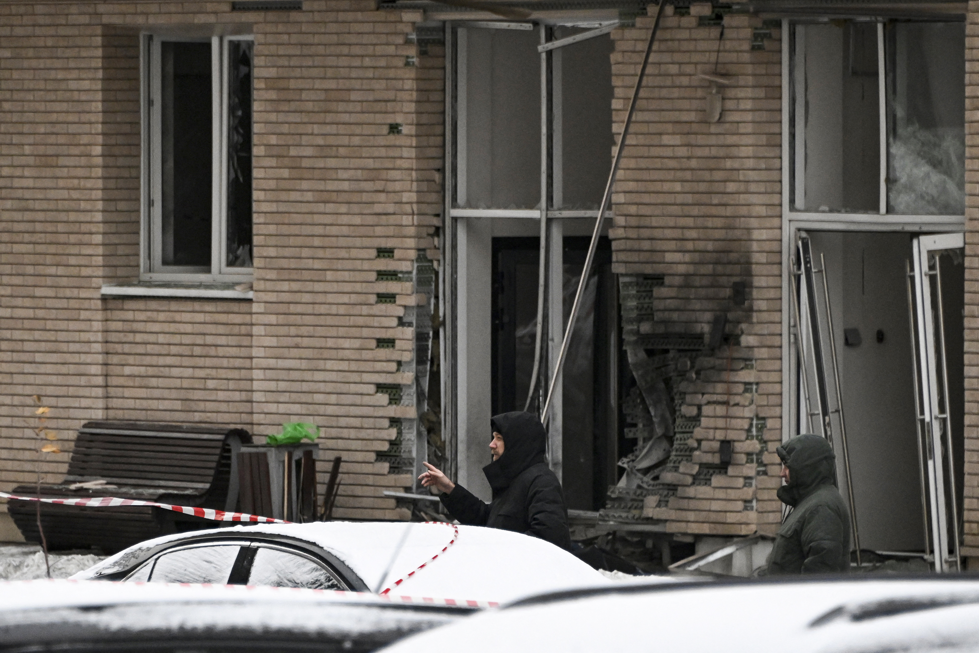 Imagini cu locul din Moscova în care au fost aruncați în aer și uciși doi generali ruși