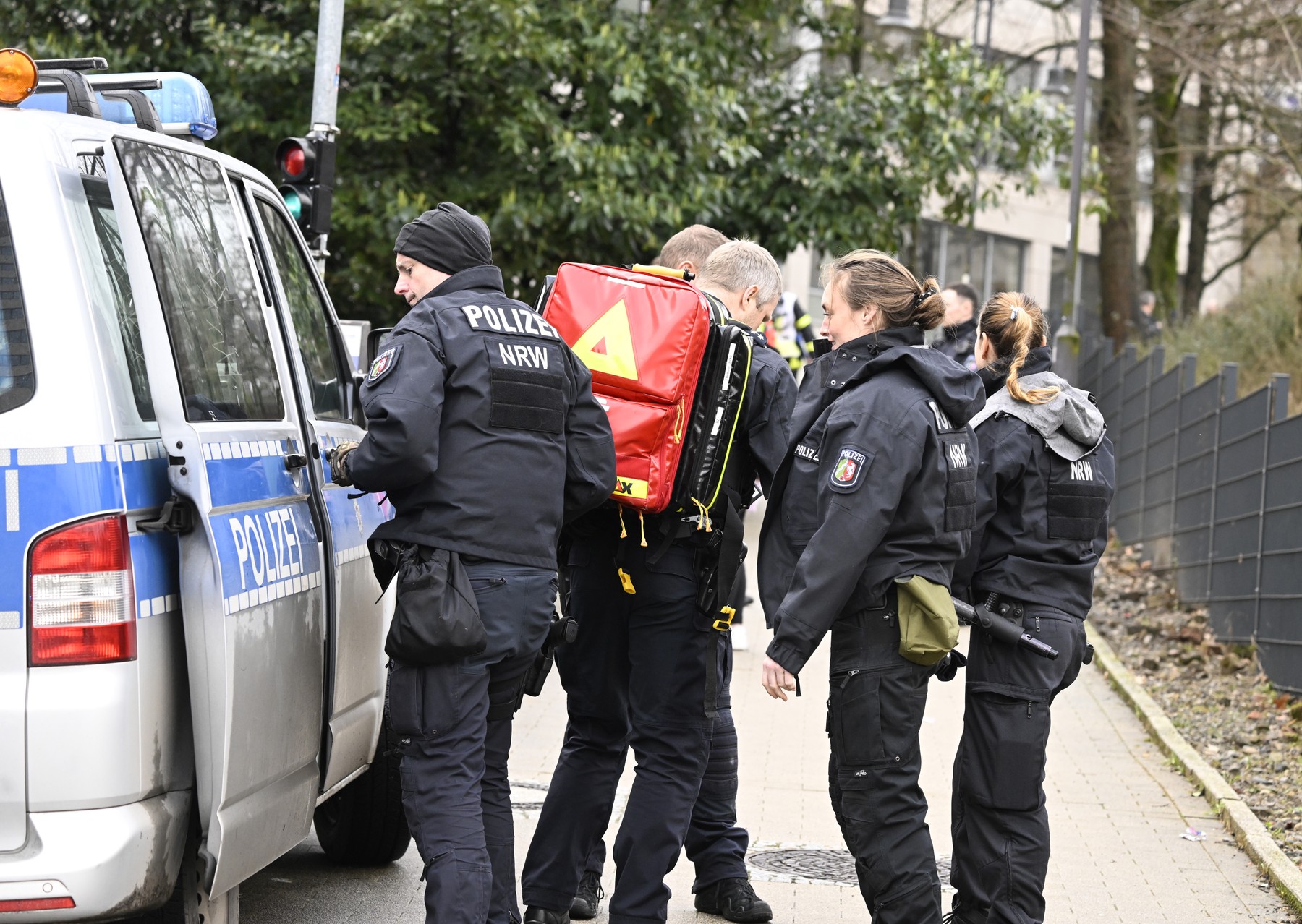 Atac cu cuțitul la o școală din Germania: Mai mulți elevi, răniți de colegul lor. Suspectul a fost reținut