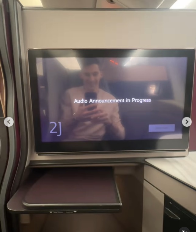Victor Cornea a plecat din România. Anunțul făcut din avion de logodnicul Andreei Bălan: „Emoționat și pregătit pentru un nou sezon”