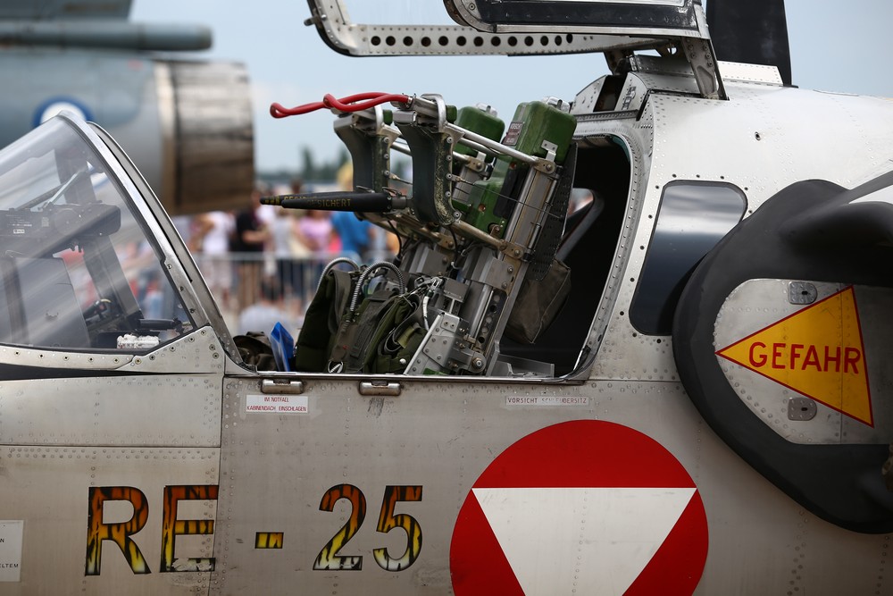 UPDATE. Programul BIAS 2018. Ce se întâmplă la show-ul aviatic cu 150 de aeronave şi peste 100 de piloţi şi paraşutişti din 13 ţări / FOTO&VIDEO
