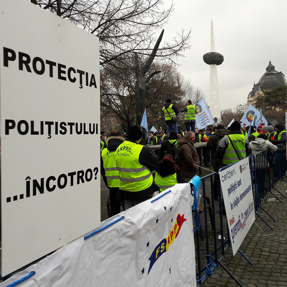 FOTO & VIDEO | Protest al sindicaliștilor din poliție și penitenciare. Reacția MAI