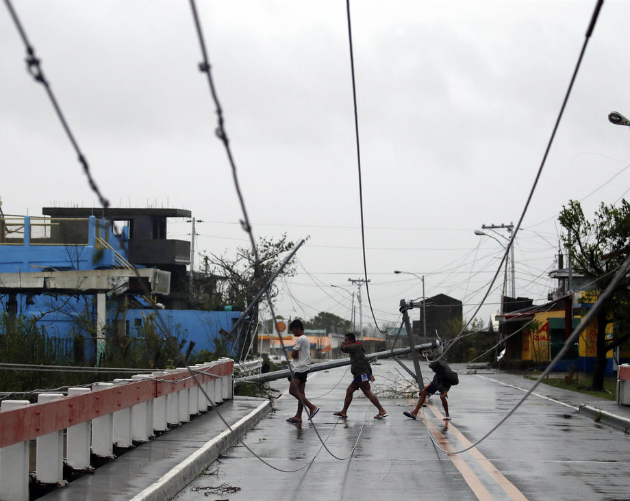 Cel mai violent taifun din 2020 a făcut 4 victime în Filipine