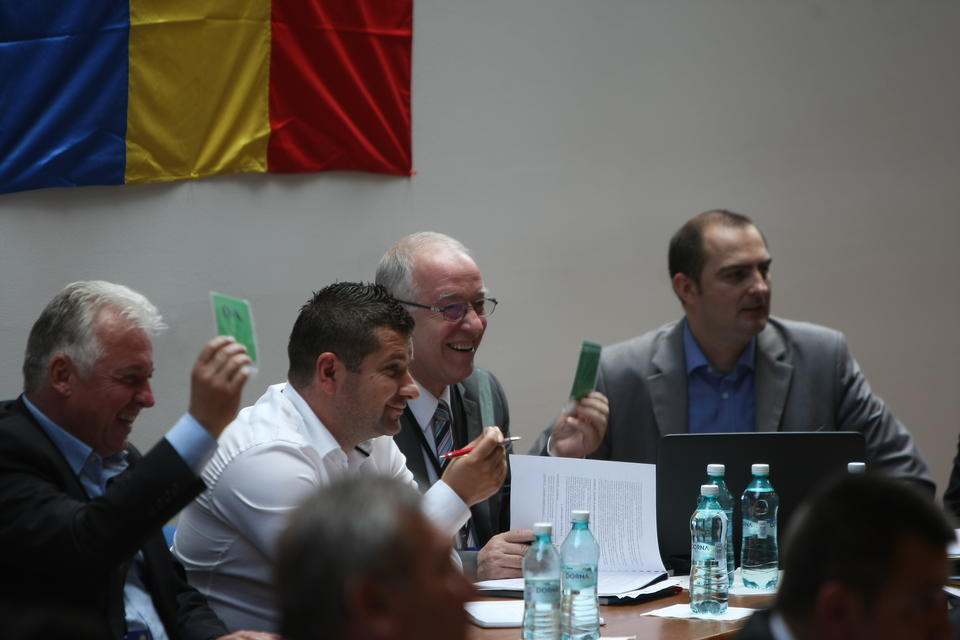 Burleanu, PE VIAŢĂ la FRF. 4 milioane €, "EVAPORAŢI". Sandu, DECAPITAT