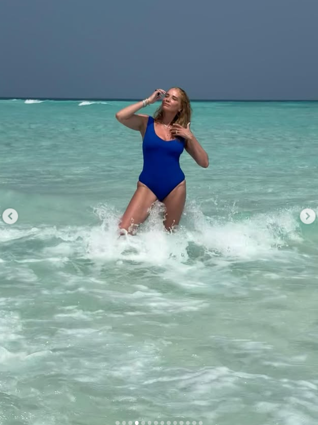 Imagini cu Ileana Badiu în costum de baie pe plajele din Maldive. Cum arată la 51 de ani. „Manechinul ca manechinul, da’ fotograful...”