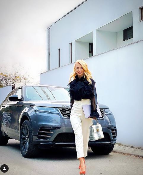 Andreea Bălan și-a luat mașină nouă. Cum arată bolidul care costă cât un apartament