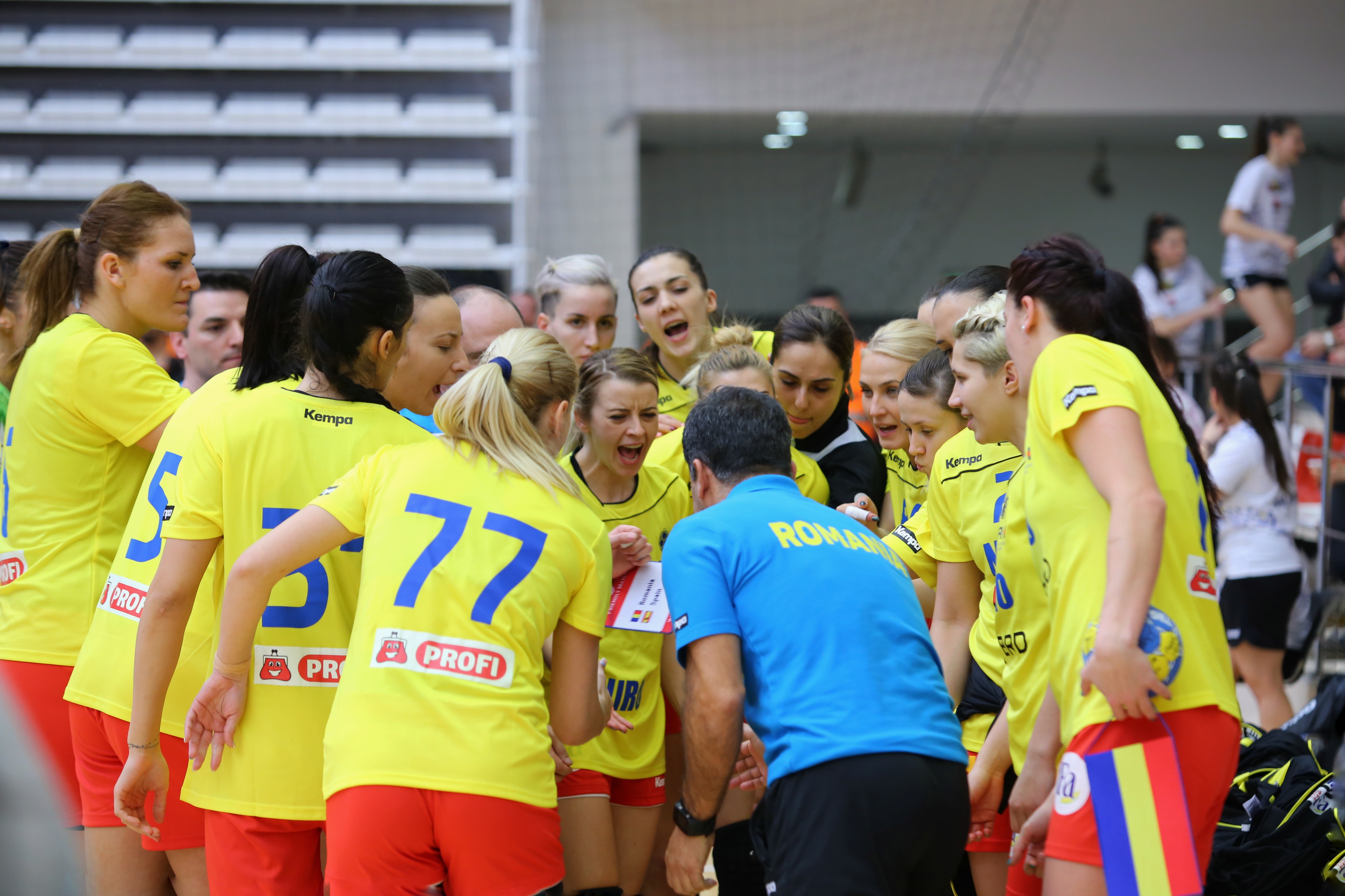 Handbal. România și Spania și-au împărțit victoriile. Cristina Neagu - premiată / GALERIE FOTO