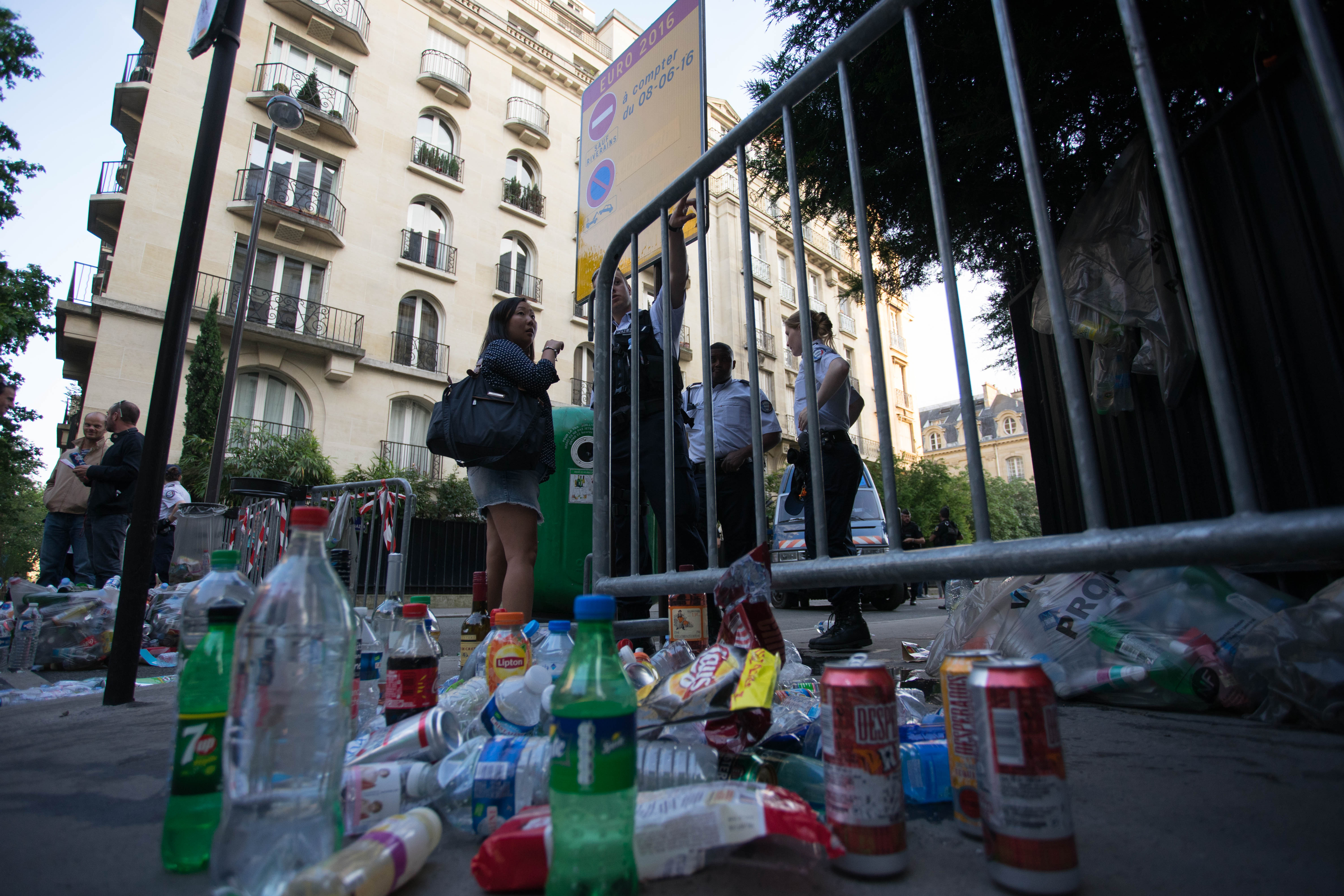 Euro 2016. ”Libertatea” a fost la fan-zonul uriaș din Paris, deschis cu un concert David Guetta, în prezența a zeci de mii de oameni. Securitate strictă / GALERIE FOTO și VIDEO